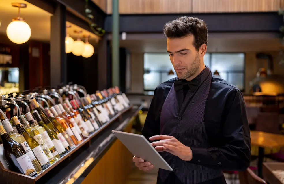 Simple Host vs SevenRooms comparison